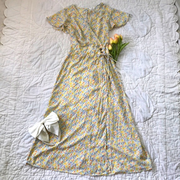 NWOT Sienna Sky Floral Maxi Dress 💐 - Picture 3 of 9